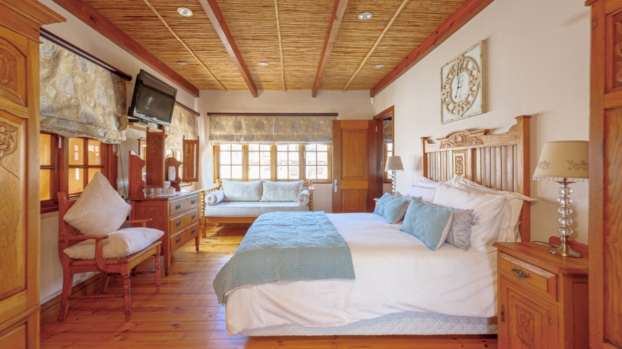 5 Bedroom Property for Sale in Arniston Western Cape